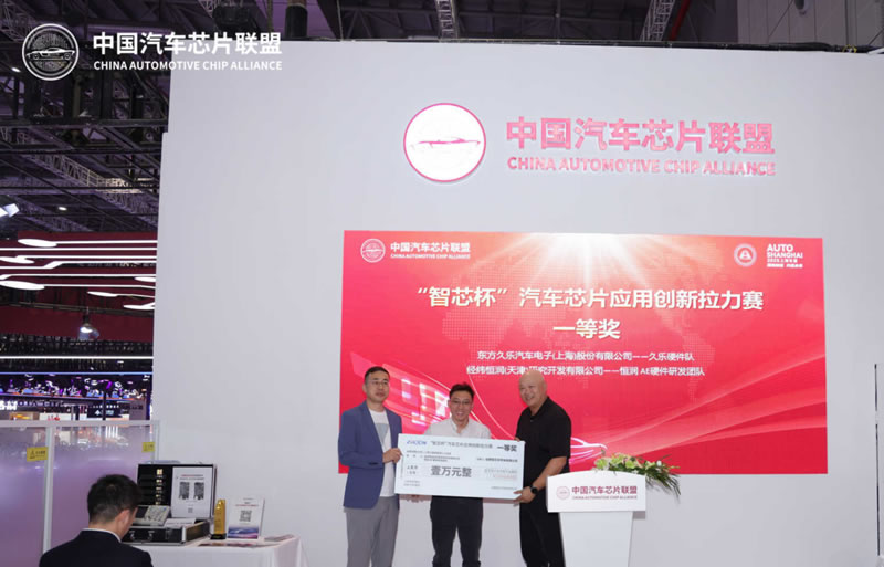 1761729748497318.jpg 2.jpg